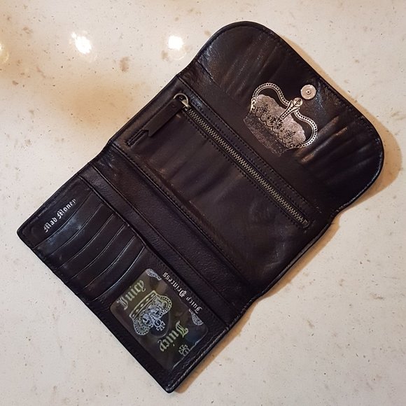 Juicy Couture Long Wallet - Picture 2 of 2